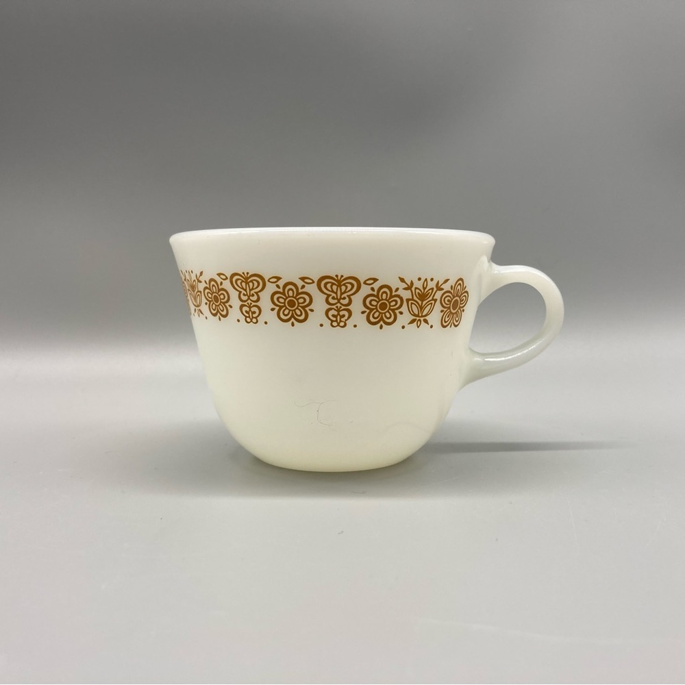Pyrex Butterfly Gold Mug EVC